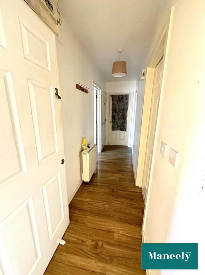 Flat 2, 8-10 Irish Street