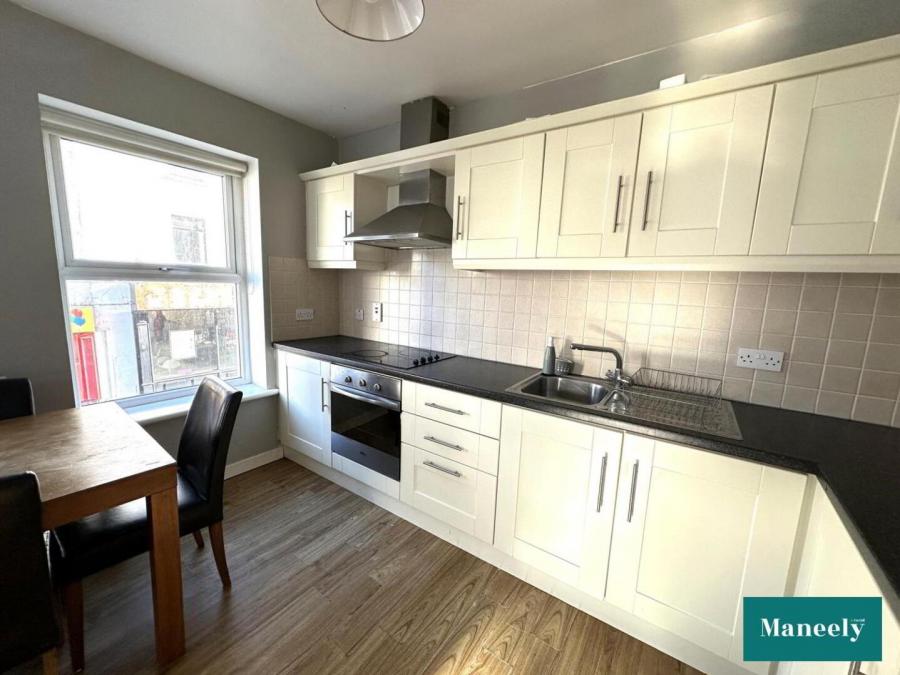 Flat 2, 8-10 Irish Street