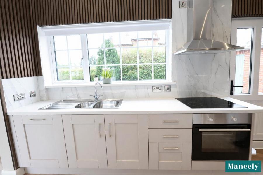 Weavers Lodge, 18 Loughview Road