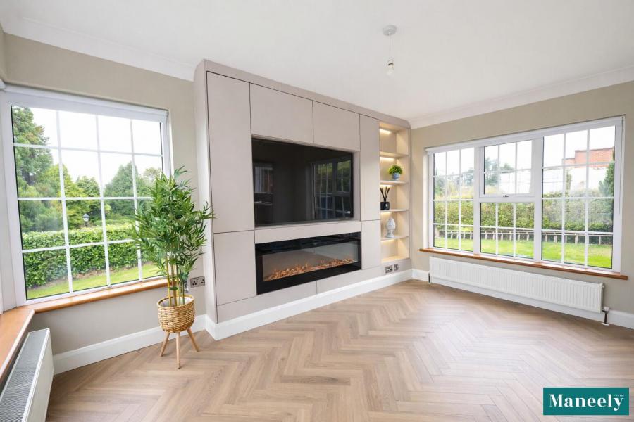 Weavers Lodge, 18 Loughview Road