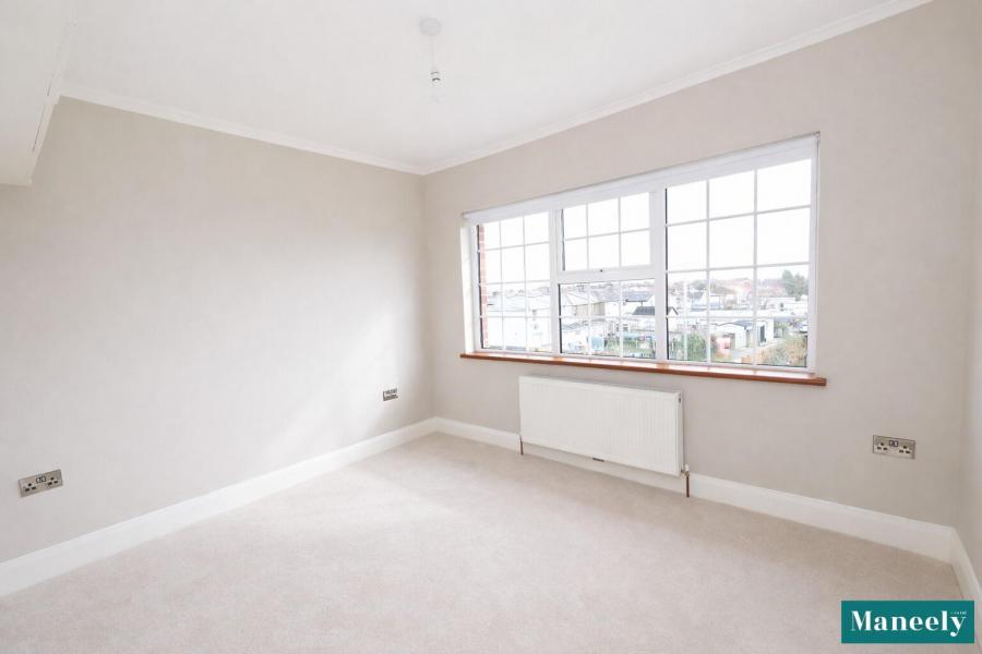 Weavers Lodge, 18 Loughview Road