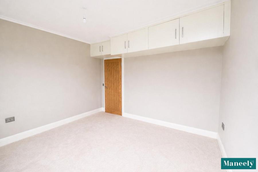 Weavers Lodge, 18 Loughview Road