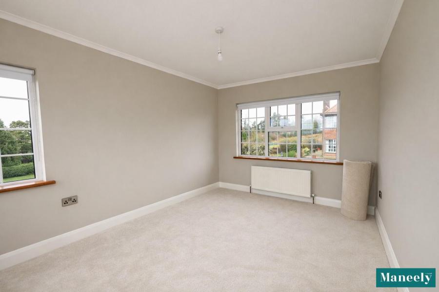 Weavers Lodge, 18 Loughview Road