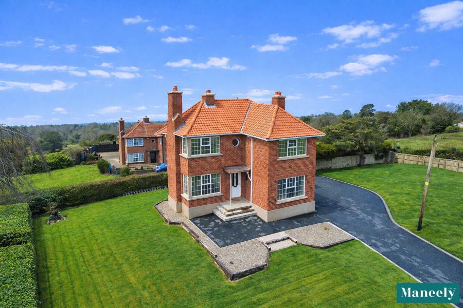 Weavers Lodge, 18 Loughview Road