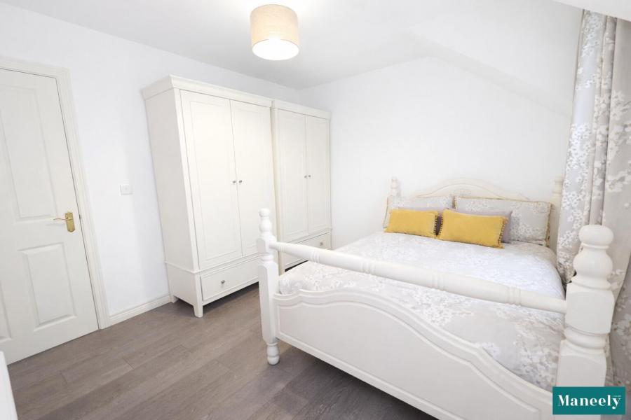 7 Killybrackey Heights