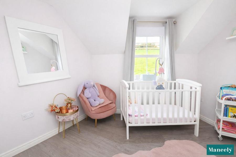 7 Killybrackey Heights