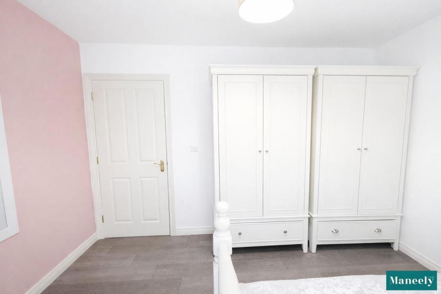 7 Killybrackey Heights