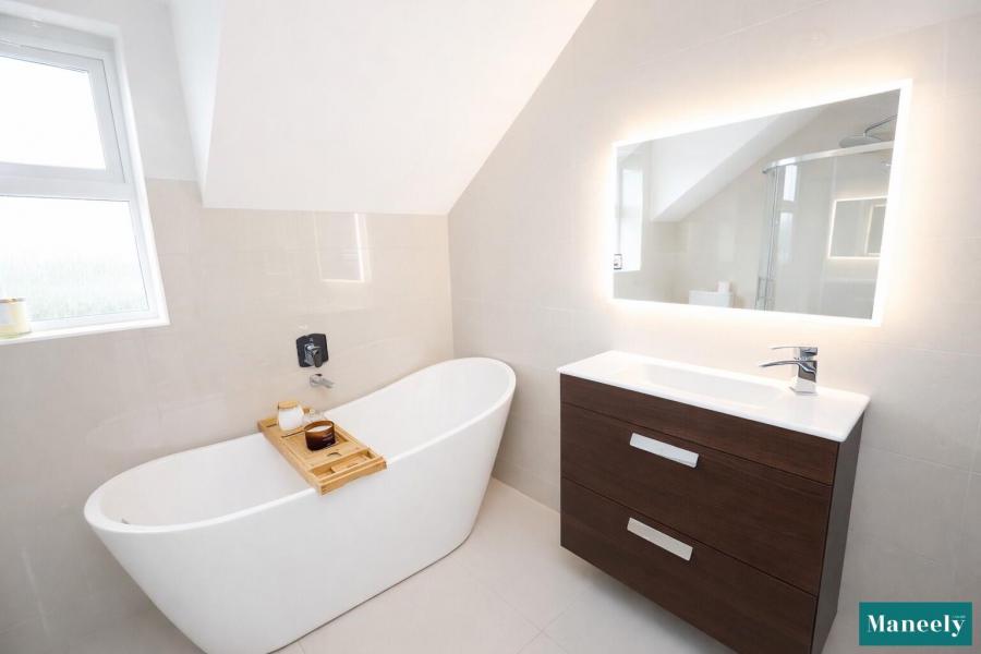 7 Killybrackey Heights