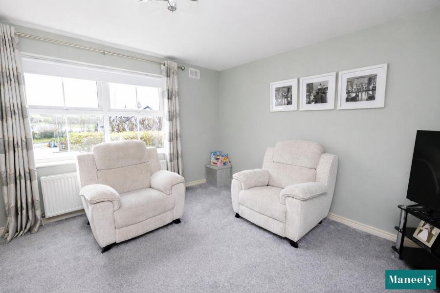 7 Killybrackey Heights