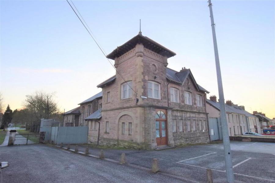 Cookstown Courthouse, 2-4 Chapel Street