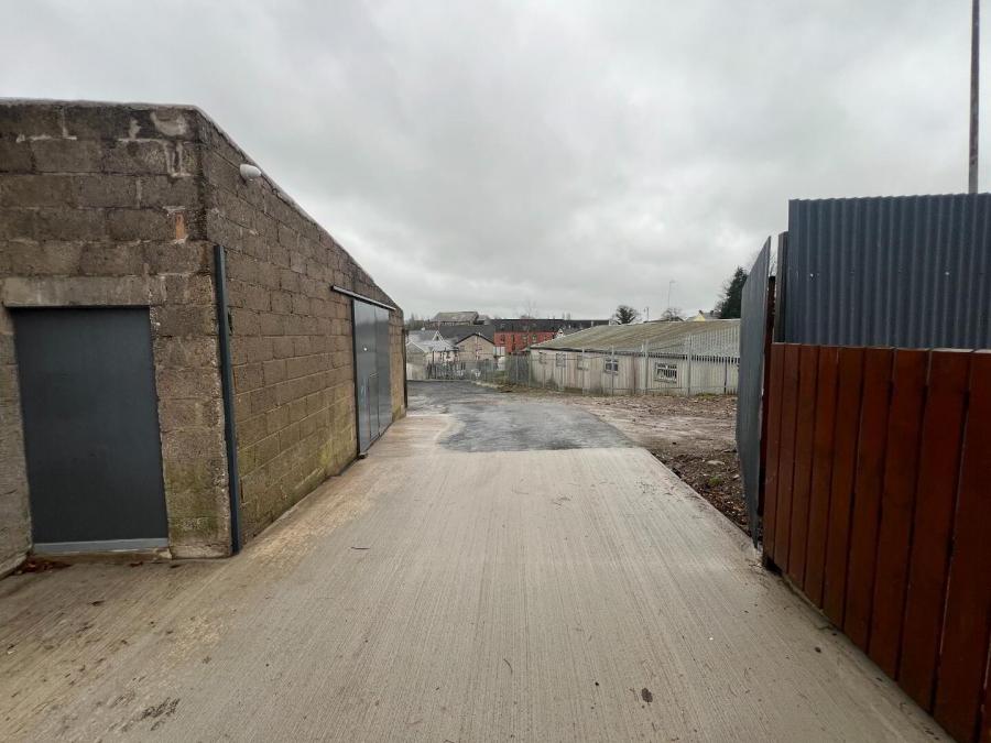 34 The Square Yard