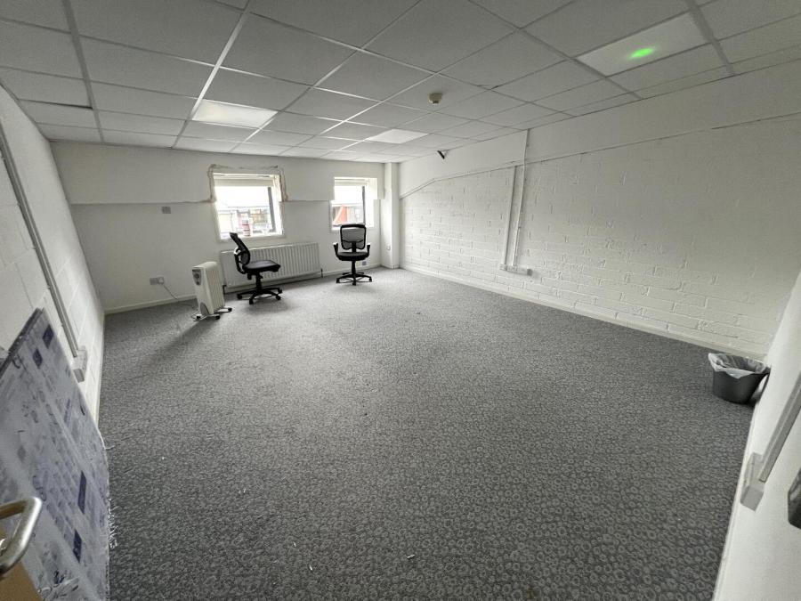 Unit 2, 8 Beechvalley Way