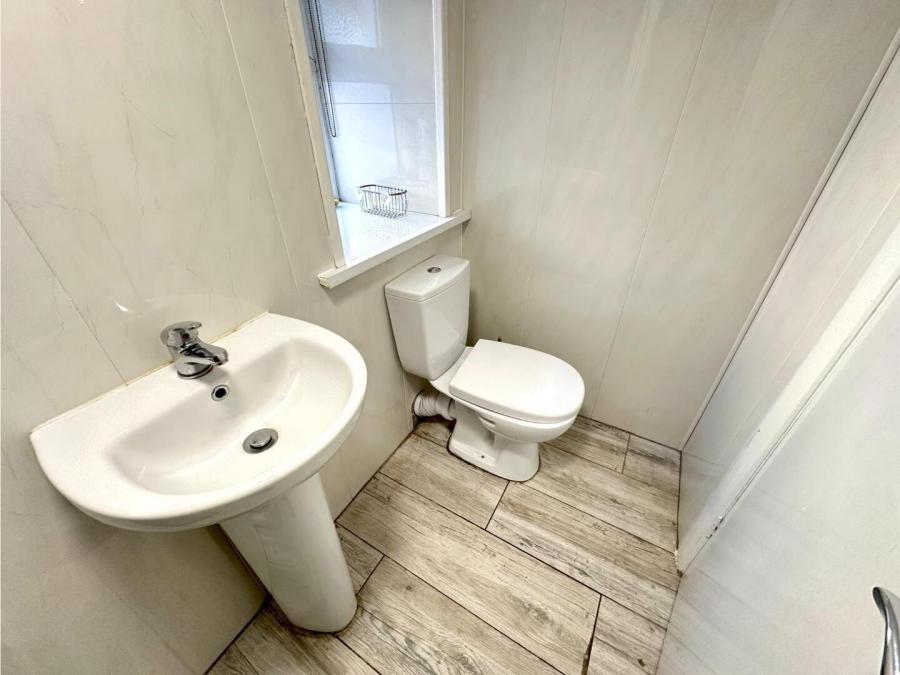 Flat 5, 13-15 Charlemont Street