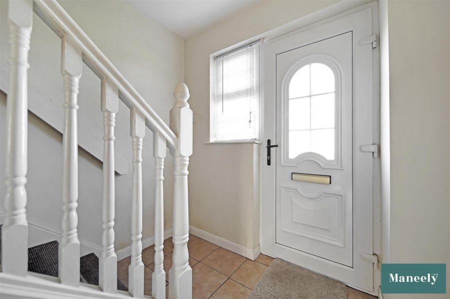 27 Clonabay