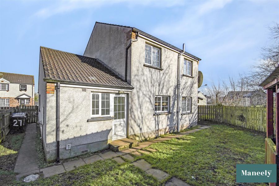 27 Clonabay