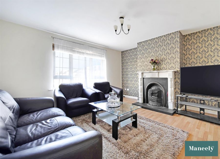 27 Clonabay