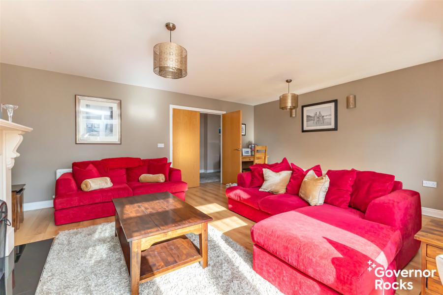 1 Clifton Manor