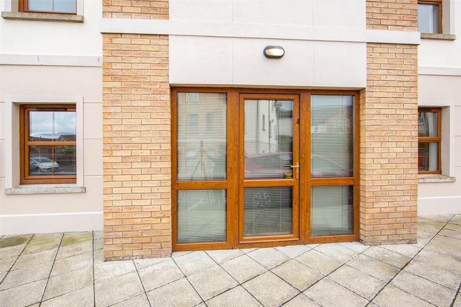 4 Loy Court, 265 Old Belfast Road