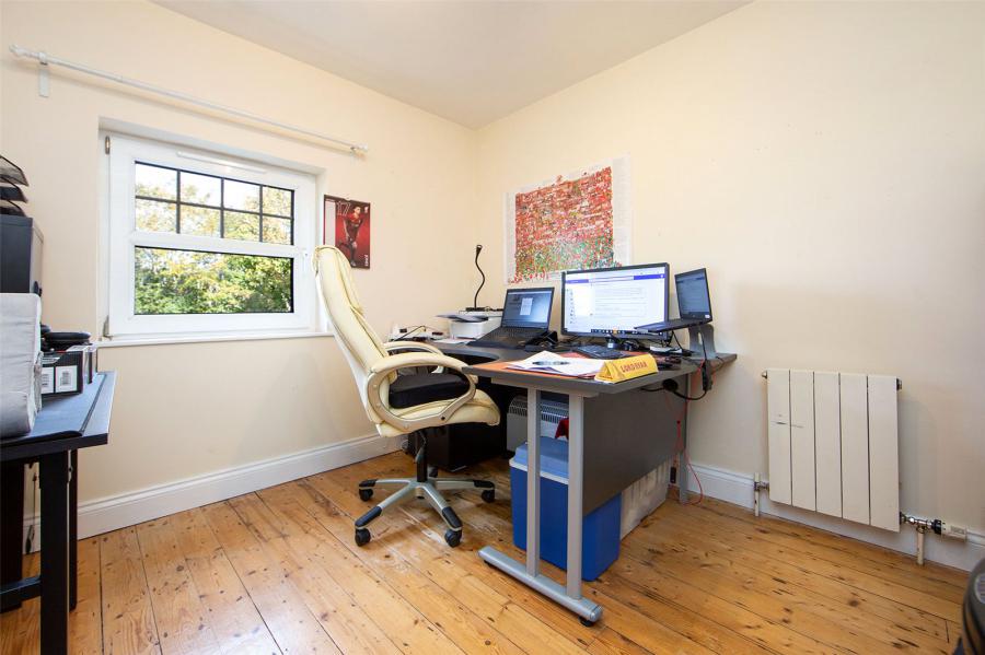 Apartment 3, 30 Maxwell Road