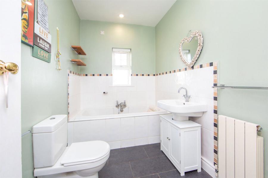 Apartment 3, 30 Maxwell Road