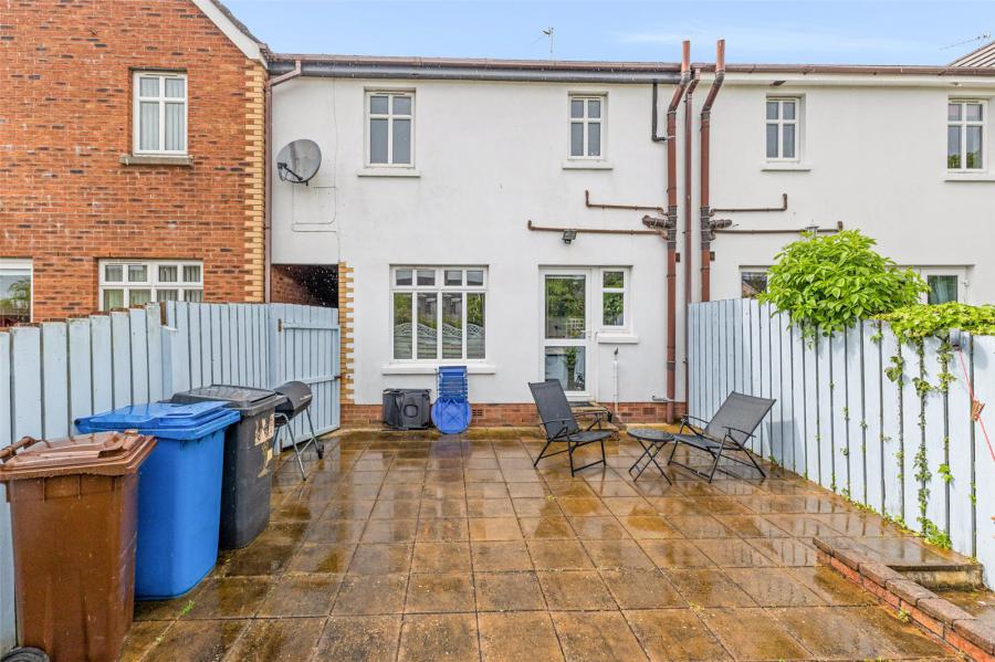6 Hawthorne Court