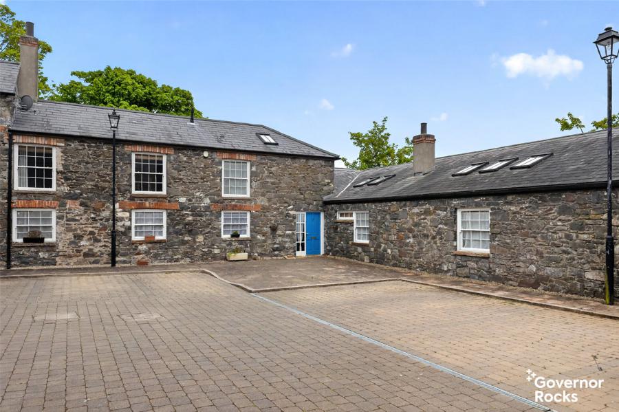 3 Manor Farm Court