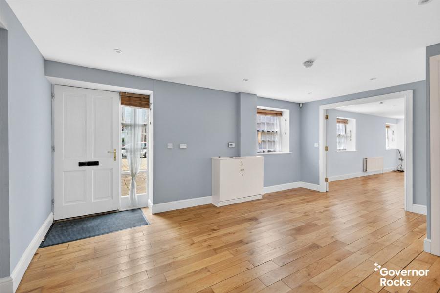 3 Manor Farm Court