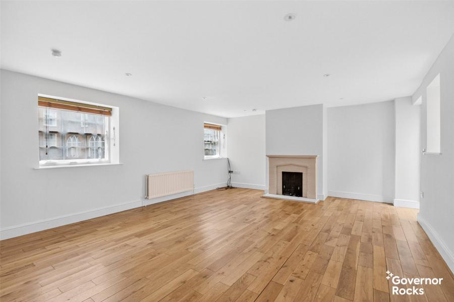 3 Manor Farm Court