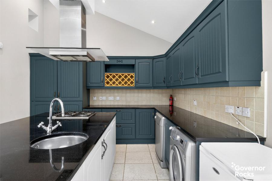 3 Manor Farm Court