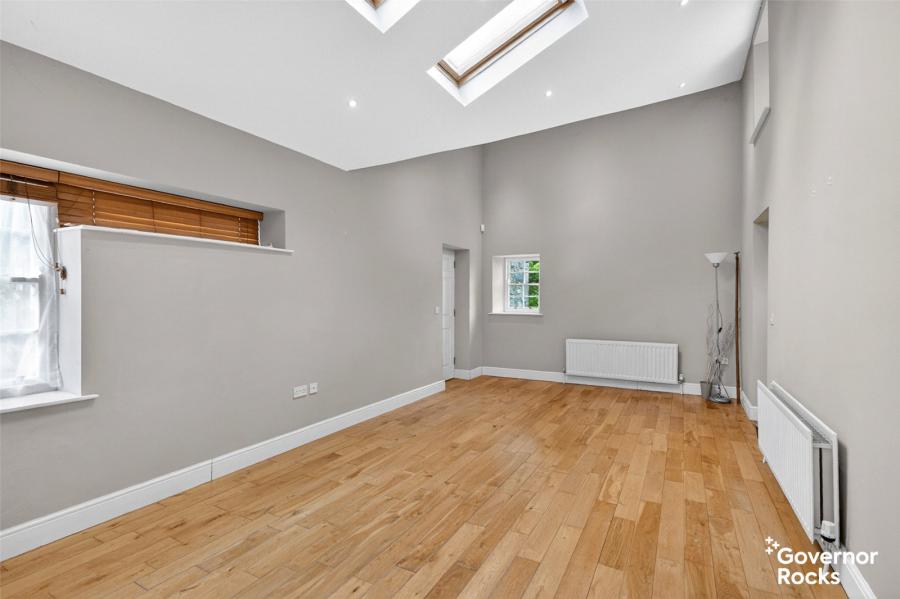 3 Manor Farm Court