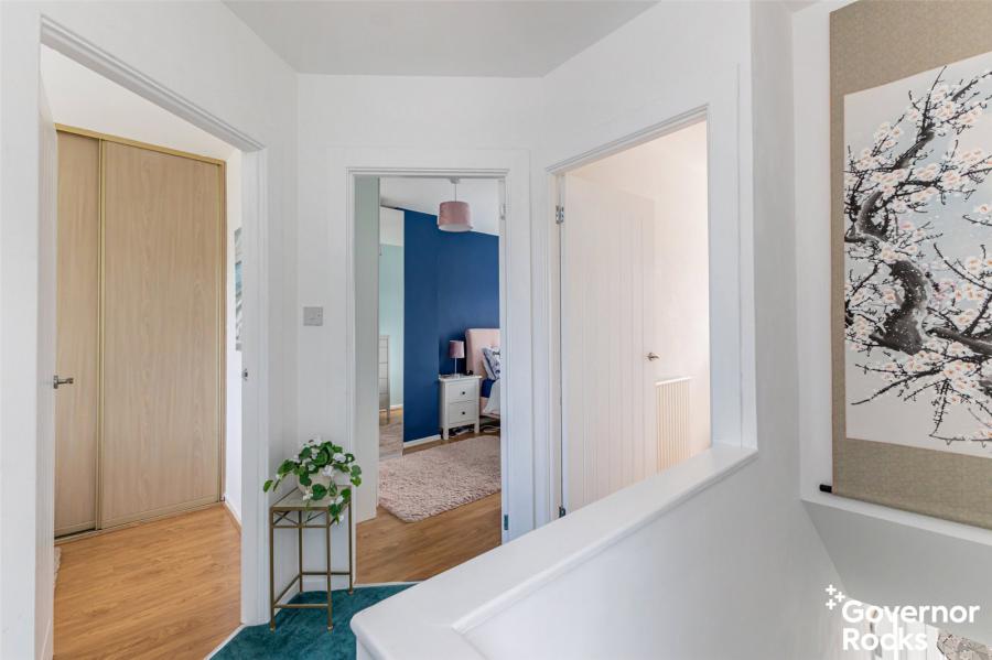 52 Chippendale Avenue