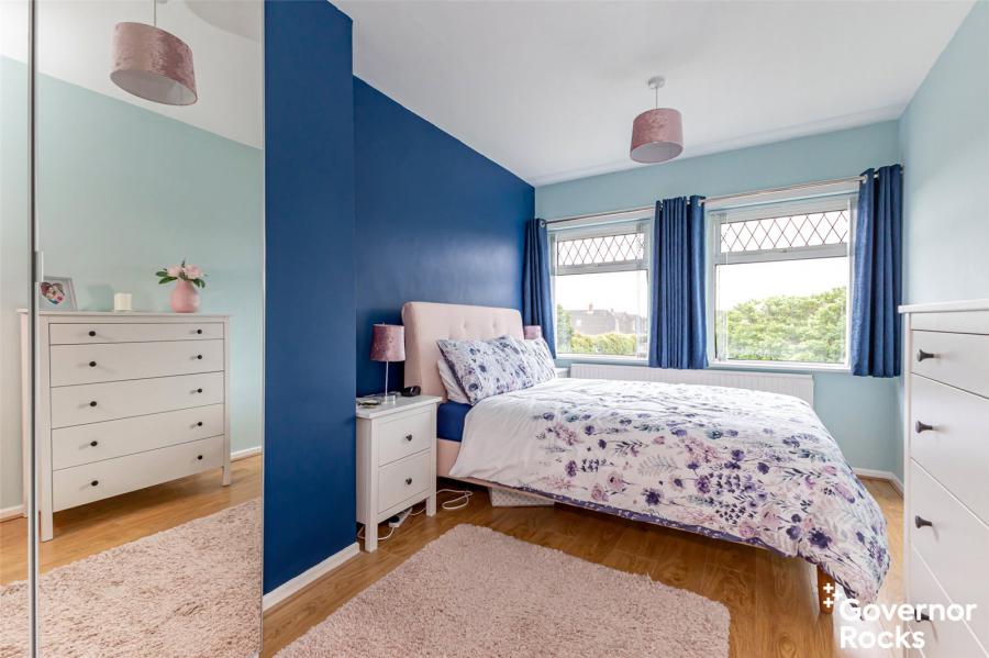 52 Chippendale Avenue