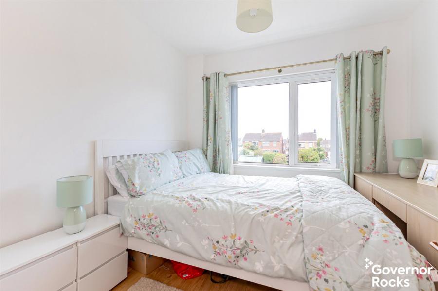 52 Chippendale Avenue