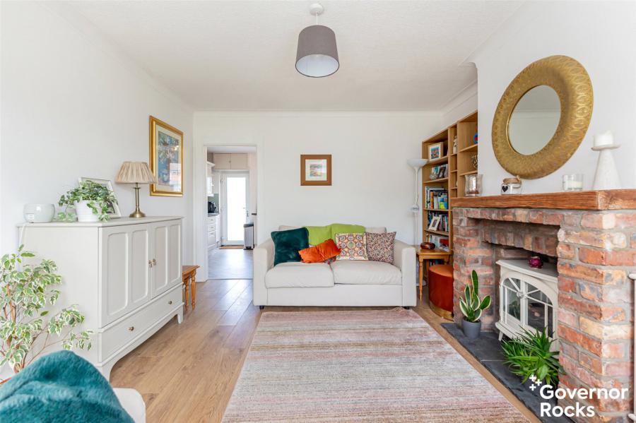 52 Chippendale Avenue