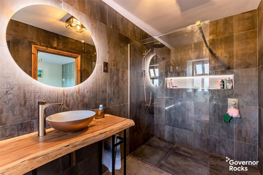 25 Ballyblack Road East