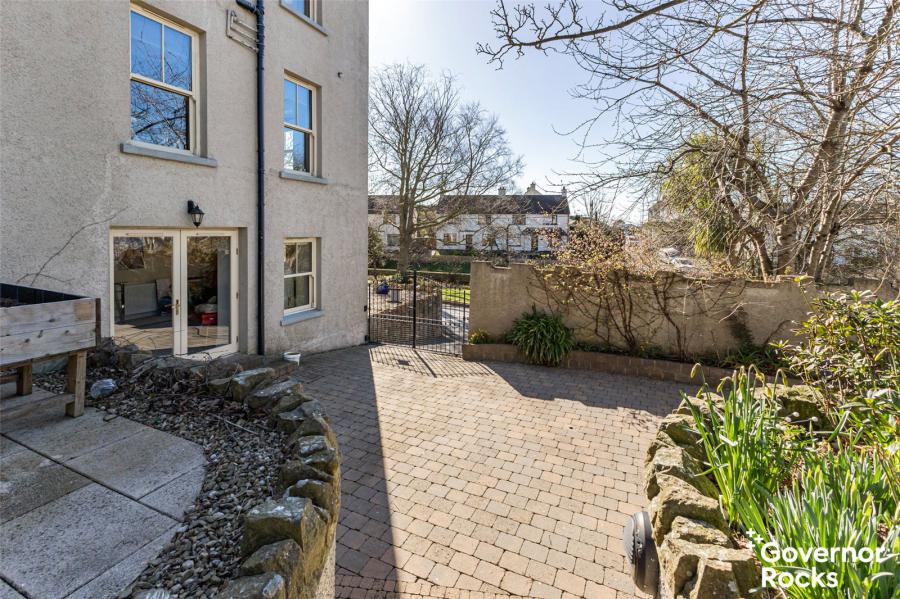 Briar Hill House, 3 Newtownards Road