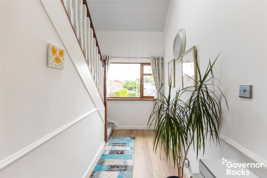 40 Towerview Crescent