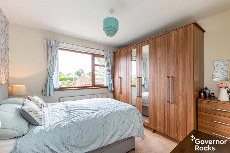 40 Towerview Crescent