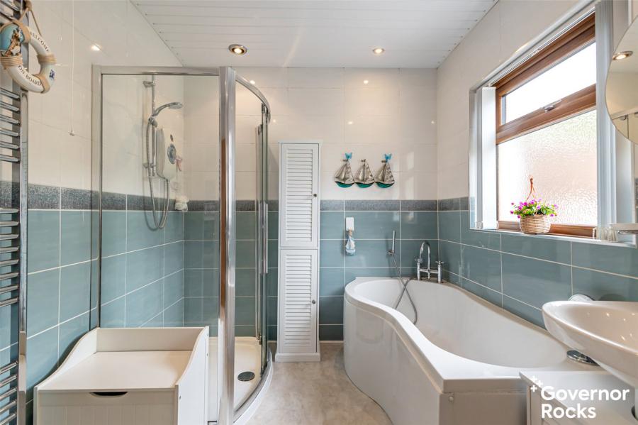 40 Towerview Crescent
