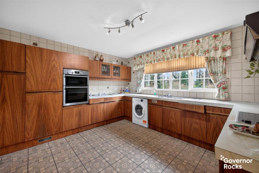 90 Thornleigh Gardens