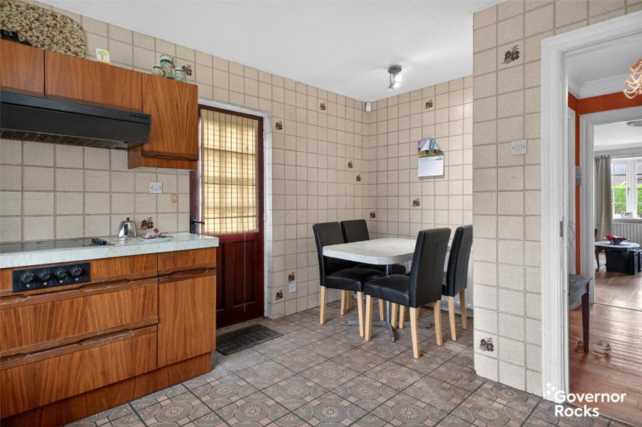 90 Thornleigh Gardens