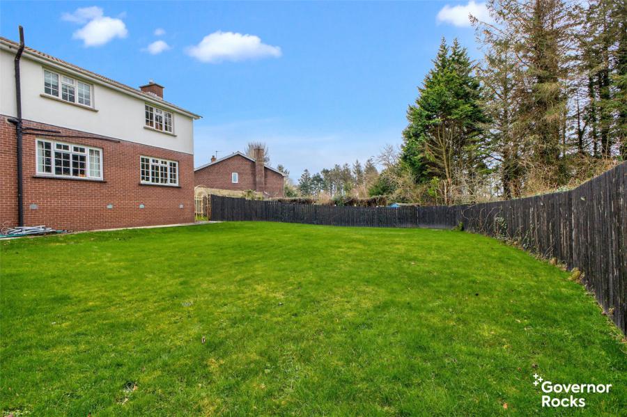 90 Thornleigh Gardens