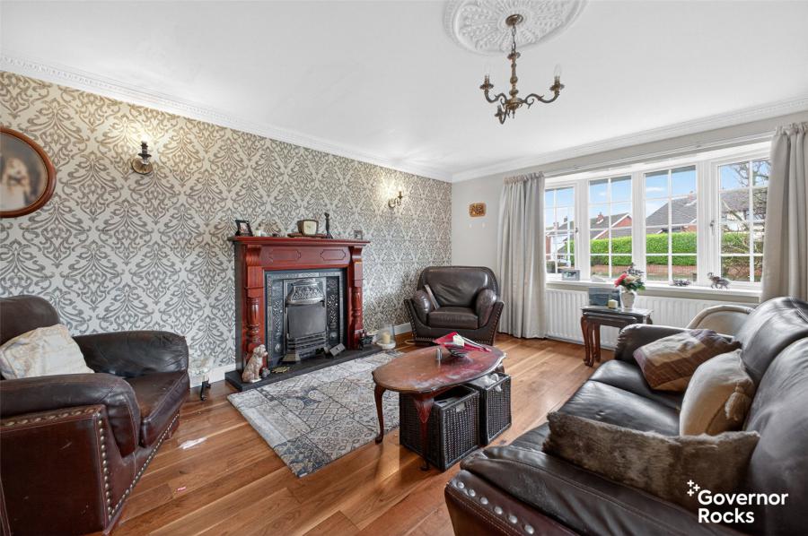 90 Thornleigh Gardens