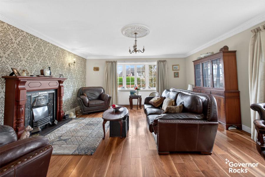 90 Thornleigh Gardens