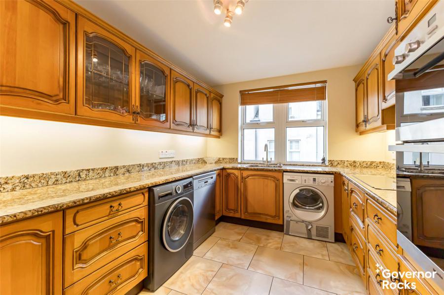 Apt 6 Rockville, 70 Princetown Road