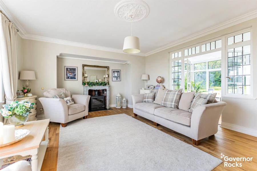 Ayresfield, 158 Warren Road