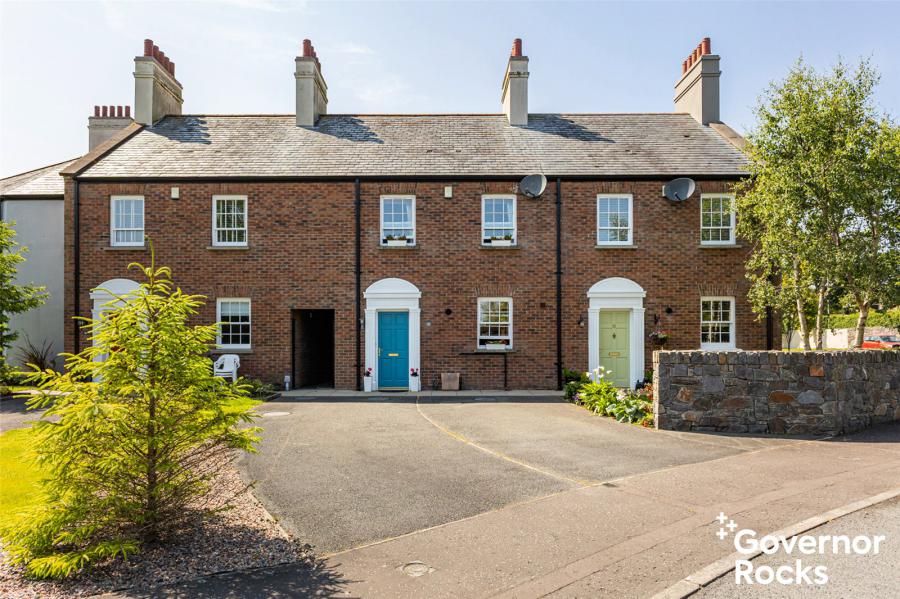 17 Manor Farm Crescent