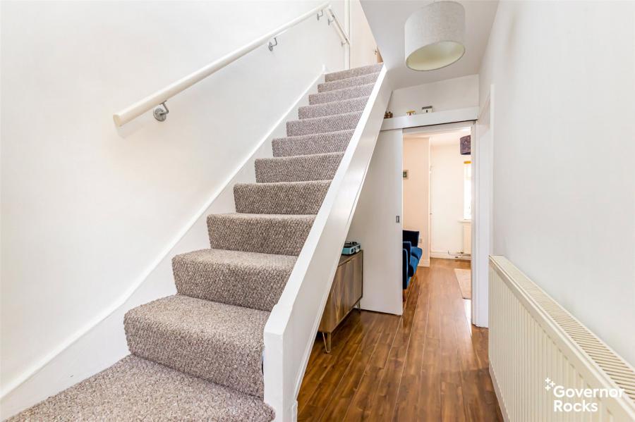 18 Meadowbank Avenue