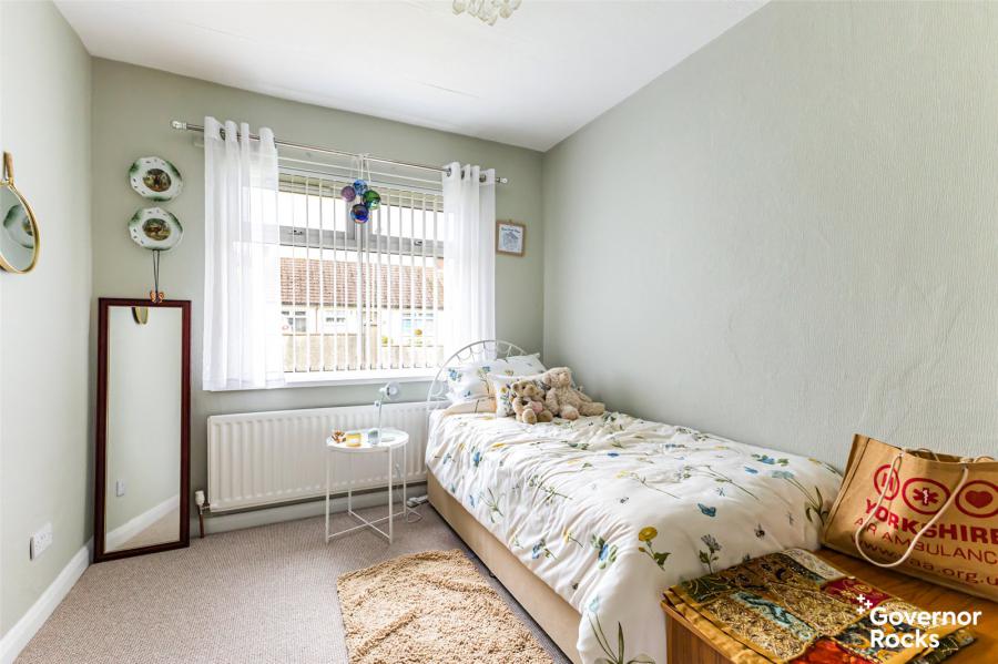 19 Springwell Gardens