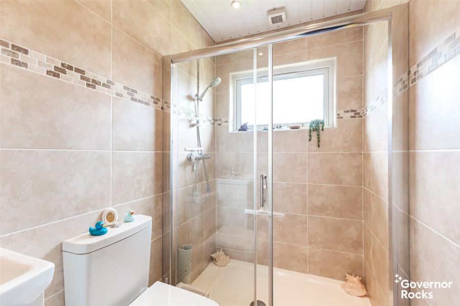 19 Springwell Gardens